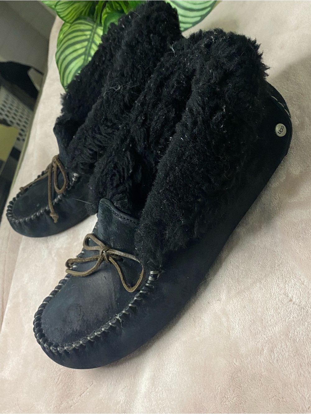 UGG Alena Chestnut Suede Faux Fur Slippers Women Size 9